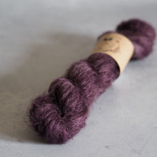 Load image into Gallery viewer, Nightshade - Kitt - Suri Alpaca