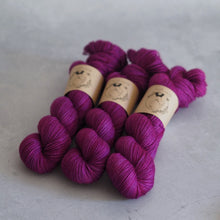 Load image into Gallery viewer, Bougainvillea - Bardot - Twist Sock