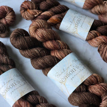 Load image into Gallery viewer, Season's Spell - October