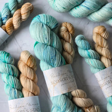 Load image into Gallery viewer, Season's Spell - June