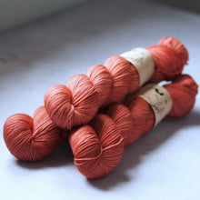 Load image into Gallery viewer, Cosy Up - Audrey - Classic Sock