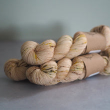 Load image into Gallery viewer, Grassflower - Audrey - Classic Sock