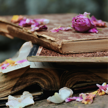 Load image into Gallery viewer, The Secret Garden ~ Spring Yarn and Book Box (In Stock)
