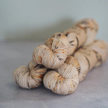 Load image into Gallery viewer, Oatmeal - Audrey - Classic Sock
