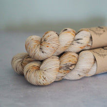 Load image into Gallery viewer, Oatmeal - Audrey - Classic Sock
