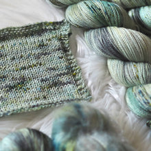 Load image into Gallery viewer, Eucalyptus &amp; Sage - Bardot - High Twist Sock
