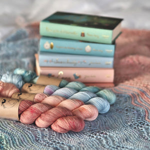 Bookish Pastel Fade