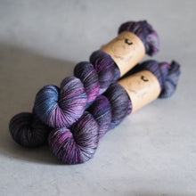 Load image into Gallery viewer, Belladonna - Audrey - Classic Sock
