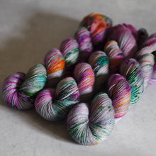 Load image into Gallery viewer, Sistaahs! - Bardot - Twist Sock
