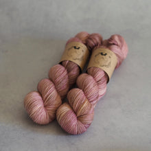 Load image into Gallery viewer, Turkish Delight - Bardot - Twist Sock
