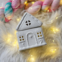 Load image into Gallery viewer, Gingerbread House Oil Burner
