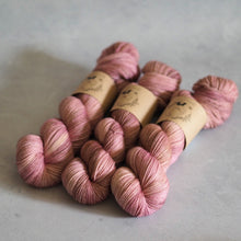 Load image into Gallery viewer, Turkish Delight - Bardot - Twist Sock
