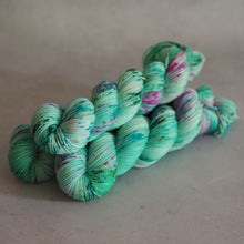 Load image into Gallery viewer, Incense &amp; Peppermints - Bardot - Twist Sock
