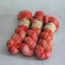 Load image into Gallery viewer, A Rosy Posy - Bardot - Twist Sock
