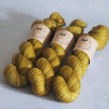 Load image into Gallery viewer, Salix - Dyed to Order
