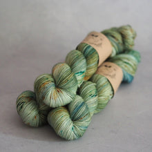 Load image into Gallery viewer, Dryad - Bardot - Twist Sock
