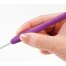 Load image into Gallery viewer, Clover Amour Crochet Hook Set
