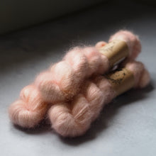 Load image into Gallery viewer, Tulle - Pattie - Kidsilk Mohair
