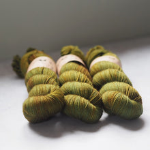 Load image into Gallery viewer, Khakis - Bardot - Twist Sock
