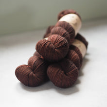 Load image into Gallery viewer, Conker - Audrey - Classic Sock
