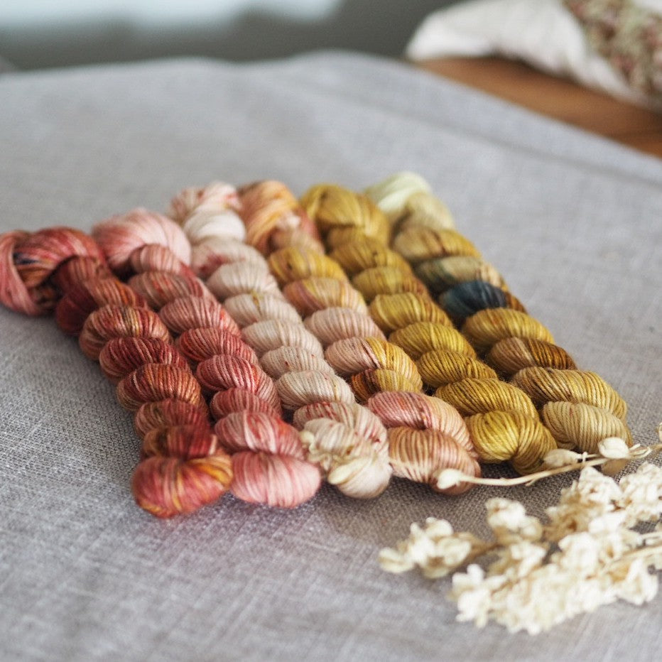 Summer Fade (Advent 2022 In-Stock Mini Skeins)