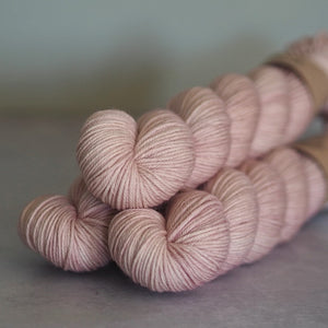 Nacre - Dolly - Classic DK