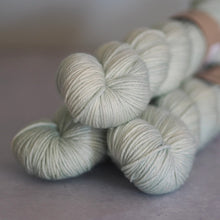 Load image into Gallery viewer, Pear Drop - Dolly - Classic DK
